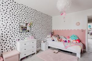 Bed 2- click for photo gallery